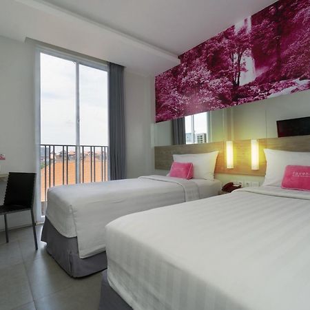 Favehotel Kuta Square Exterior photo