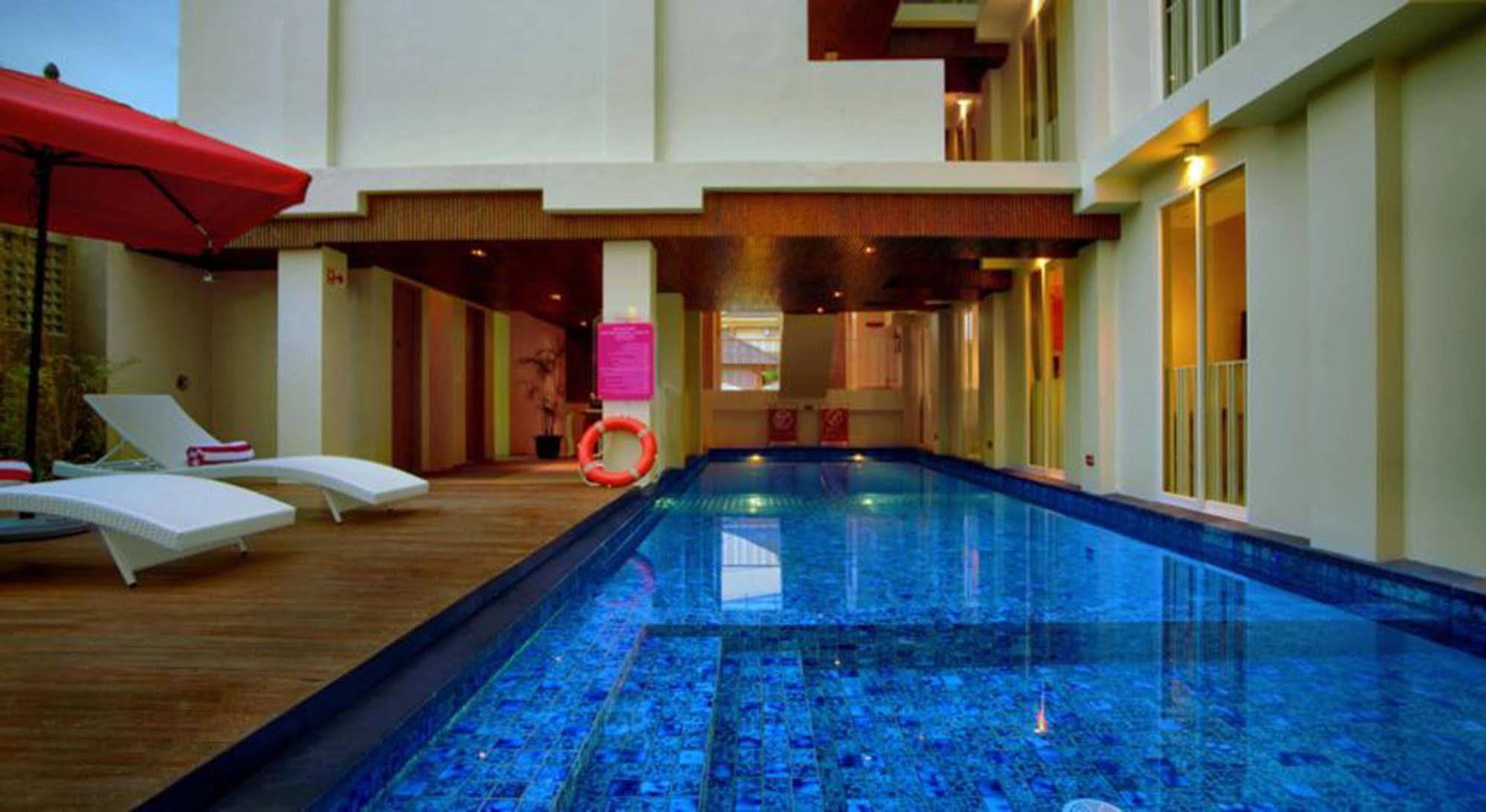 Favehotel Kuta Square Exterior photo